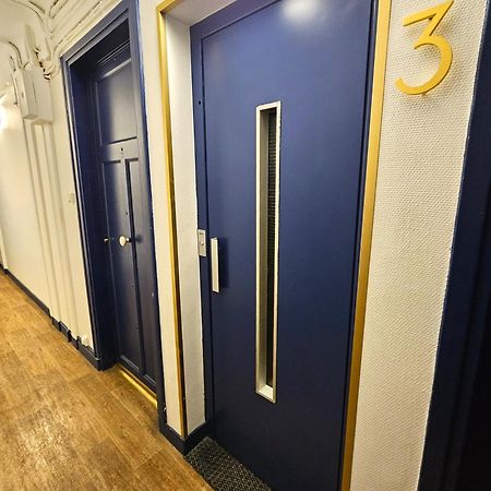 Comme Une Suite Pres Du Metro Clichy Eksteriør bilde